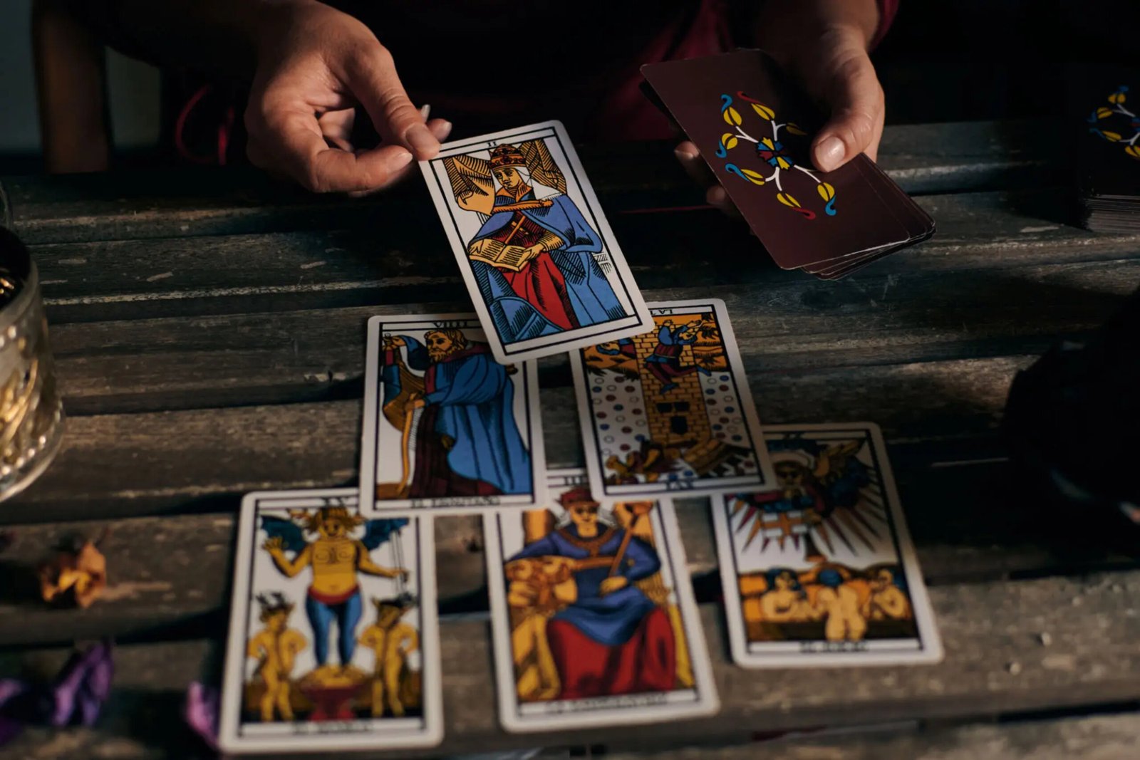Intuitively Choose Your Card for the Coming Day