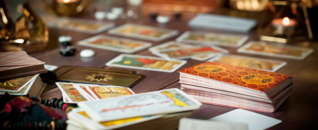 King of Swords, The Lovers Reversed & The Hermit Reversed | Pick a Tarot Card Reading